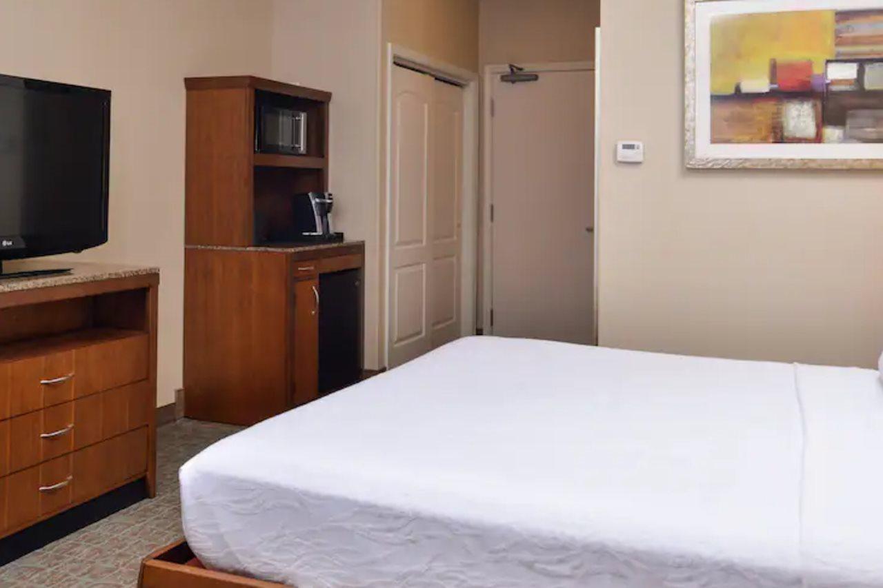 Hilton Garden Inn Boise Spectrum Екстер'єр фото