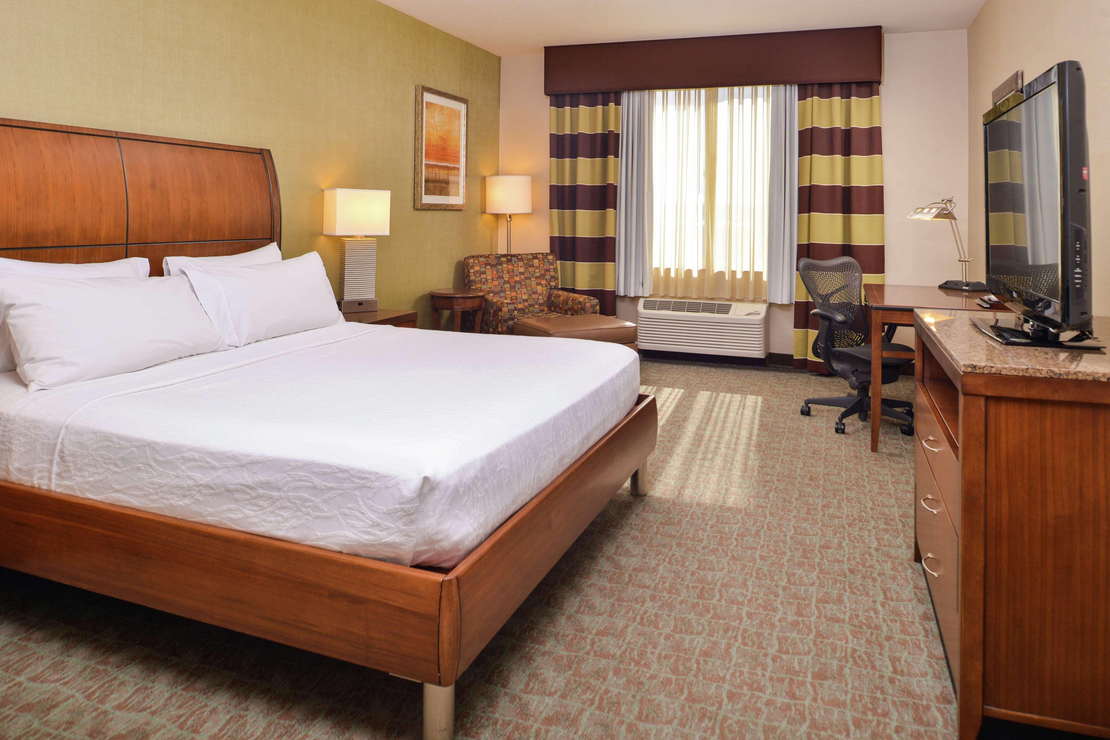 Hilton Garden Inn Boise Spectrum Екстер'єр фото