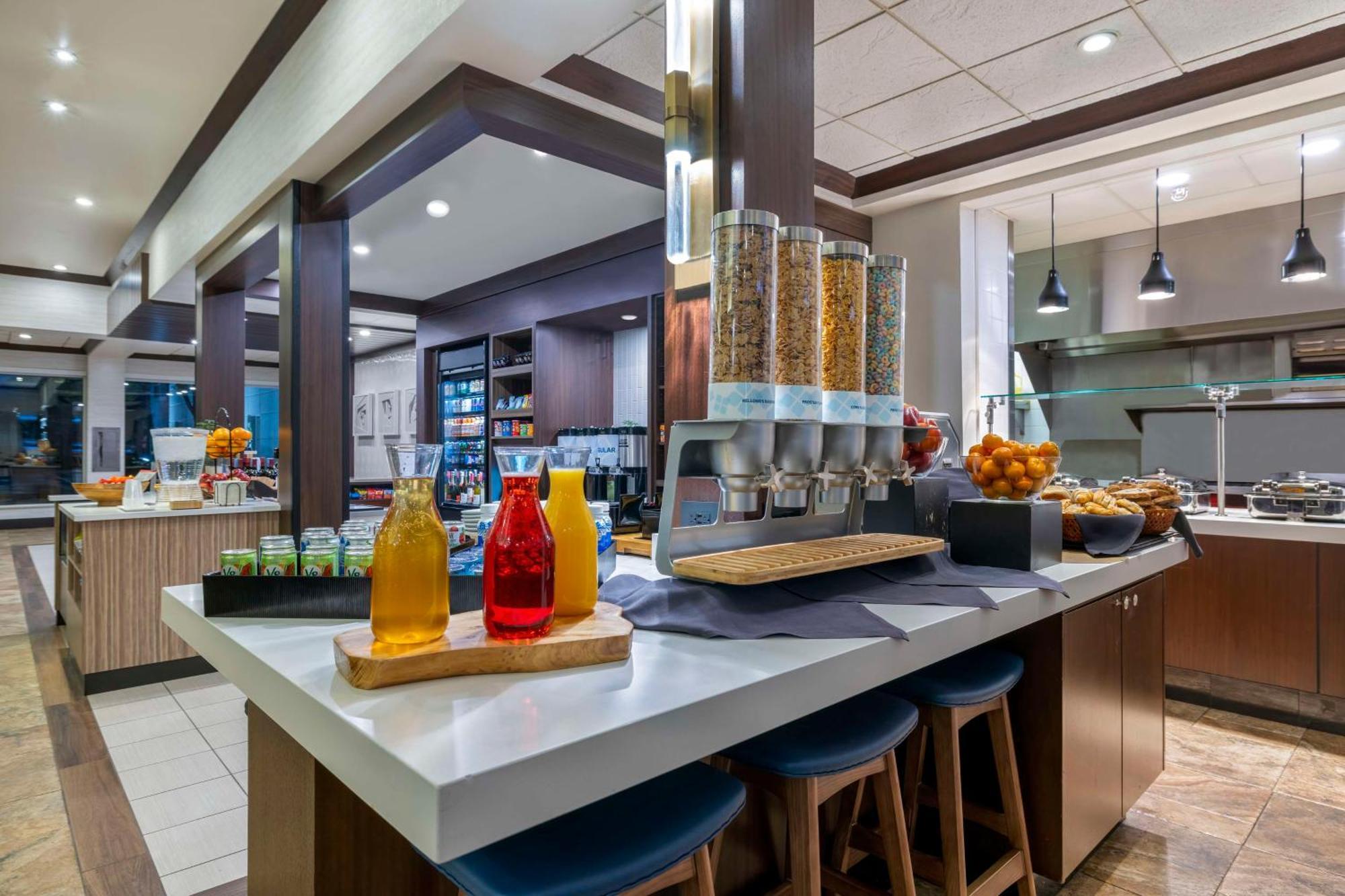 Hilton Garden Inn Boise Spectrum Екстер'єр фото